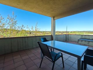 Reihenhaus in Vilobí d´Onyar. Adosado en venta en vilobi donyar, 3 dormitorios.