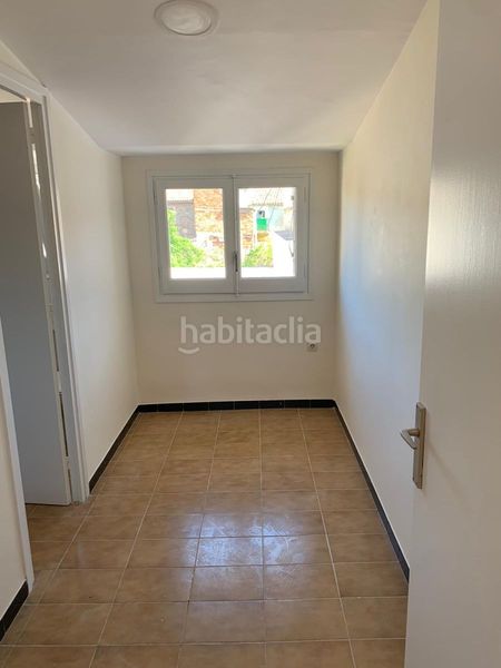 Foto 5b23928e-8b7a-4c0b-81d5-c2ad99c07487. Casa adossada amb calefacció a Anglès