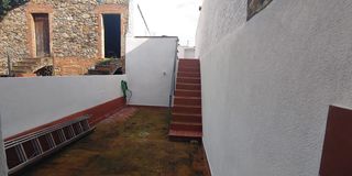 Maison jumelée à Anglès. Adosado en venta en angles, 3 dormitorios.