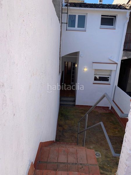 Foto b6fa9ed0-7ace-4fba-a479-ca882597945b. Casa adossada amb calefacció a Anglès