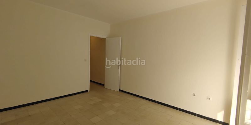 Foto c1a3a6a4-2853-4394-bd10-5df6e36e5c83. Casa adossada amb calefacció a Anglès