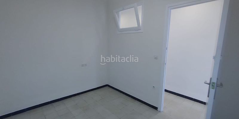 Foto ef6b7a78-6f84-4b7c-ab29-7dcb7d48182f. Casa adossada amb calefacció a Anglès