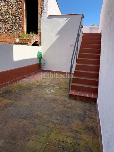 Foto ff627c7a-6b42-4635-8034-411bedc05674. Casa adossada amb calefacció a Anglès