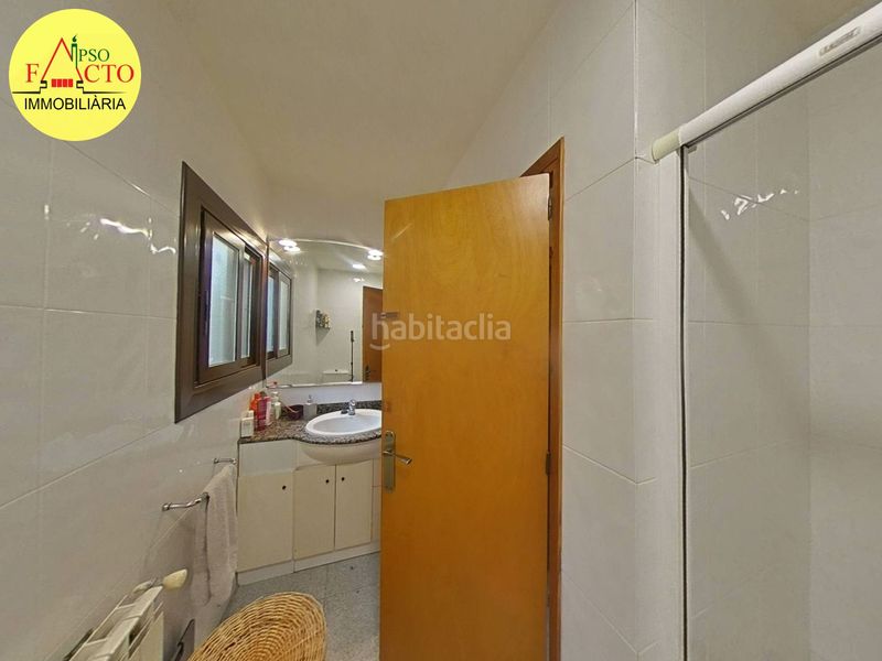 Foto a769ad81-71fe-4ead-9bff-b649566cf859. Casa amb calefacció aparcament a Bescanó