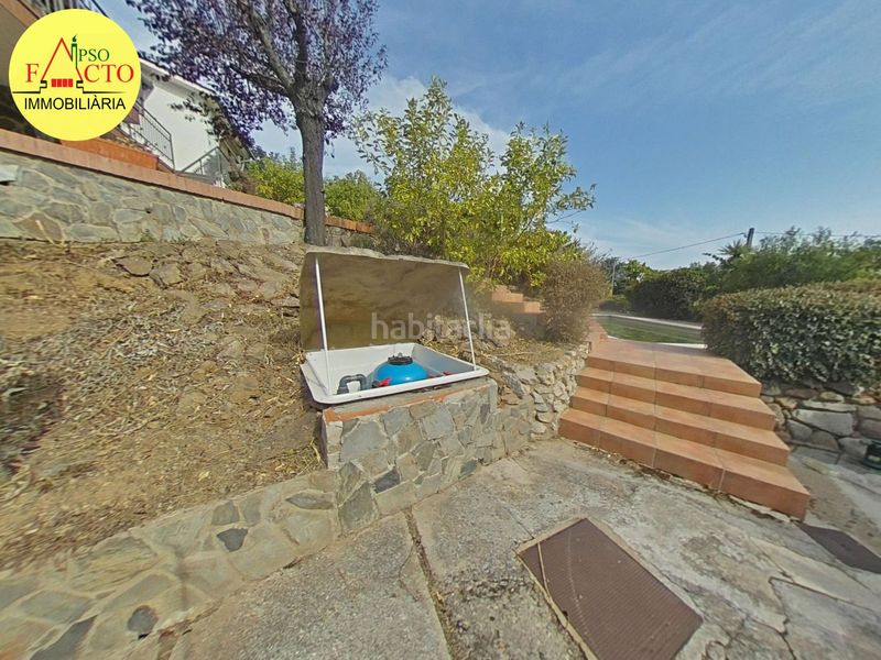 Foto a85818a3-610c-4b21-bc7c-fd8032dc79c2. Casa amb calefacció aparcament a Bescanó
