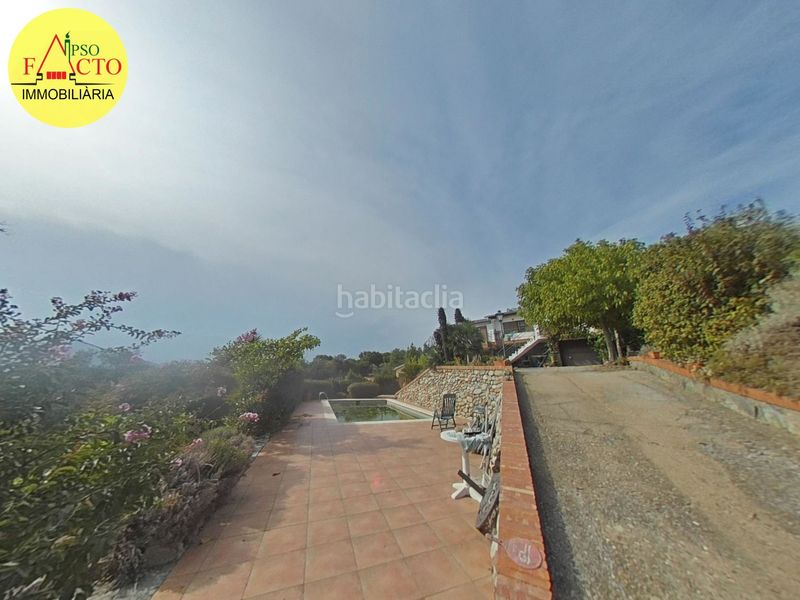 Foto f49ad5db-2cb2-47a5-b48b-e2cb9e44affc. Casa amb calefacció aparcament a Bescanó