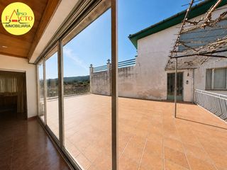 Gebäude in Planes d´Hostoles (Les). Edificio en venta en planes dhostoles les, 5 dormitorios.