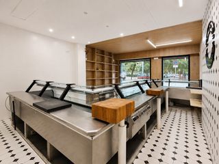 Local Comercial a Joan regla. Local com. en venta en girona.