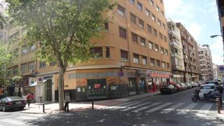Affitto Ufficio in Ensanche-Diputación. Oficina con gran luminosidad
