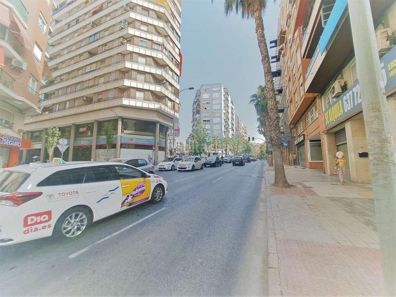 Foto 2a38e4db-d3ca-4759-ada7-4596eddc3c68. Local comercial  en venta de 122 m2 en Alicante