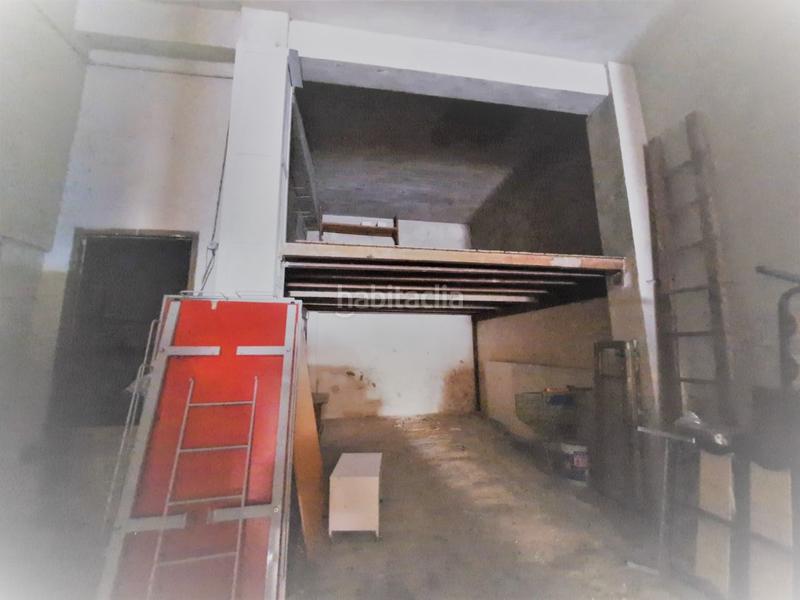 Foto a41a8388-b934-4a76-aa18-6d2fcfa8b319. Local comercial  en venta de 122 m2 en Alicante