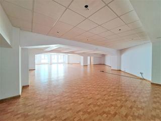Bureau  Placa de los luceros. Oficina comercial en venta situada en la plaza de los luceros