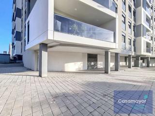 Location Local commercial  Plaza del papa juan pablo ii. Local comercial en alquiler con terraza en plaza juan pablo ii