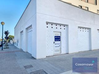 Lloguer Local Comercial  Calle pedagoga amelia asensi beviá. Local comercial en alquiler en zona de nou nazaret