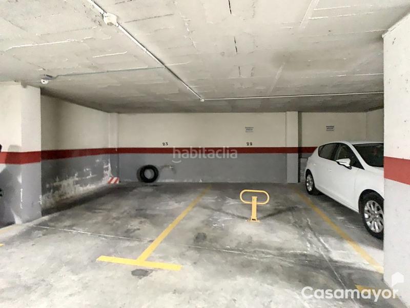 Foto e89437a9-6f60-4fae-9a66-e1ca75e5727c. Parking voiture dans Mercado Alicante