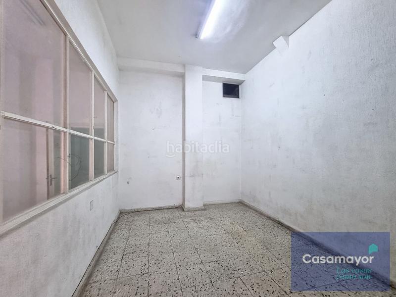 Foto cc48548c-ddda-4a39-89fa-37b94a8aaaec. Business premise in calle de los doscientos 27 in Alicante