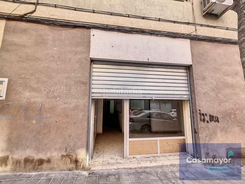 Foto 21392c6f-406e-4fb4-8102-e883b4fc76cd. Local comercial en calle de los doscientos 27 en Benalúa Alicante