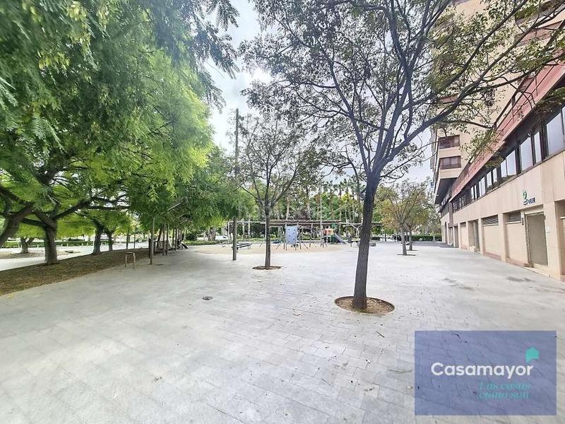 Foto 692bc235-957a-4456-9de3-4ca0be119782. Local commercial dans plaza deportista andres muñoz 10 10 dans Alicante