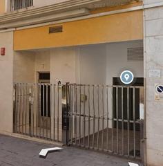 Aparcament cotxe a Mercado