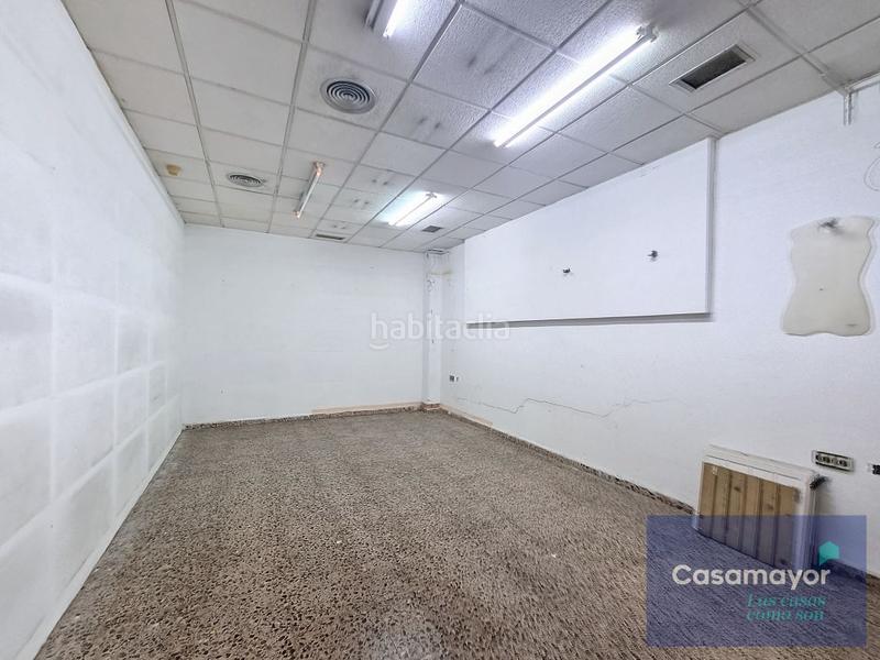 Foto 24294442-d94a-4b9b-b559-6770b3a71f92. Lloguer local comercial a San Blas Alicante