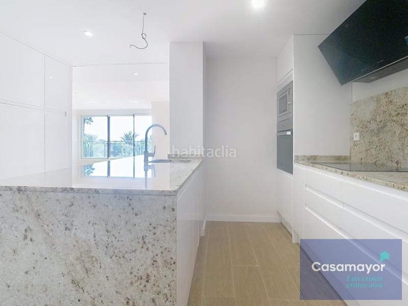 Foto 090a73cf-5ebb-4405-8b78-44063feef2cd. Piso en venta piso en edificio emblemático en la explanada en Alicante