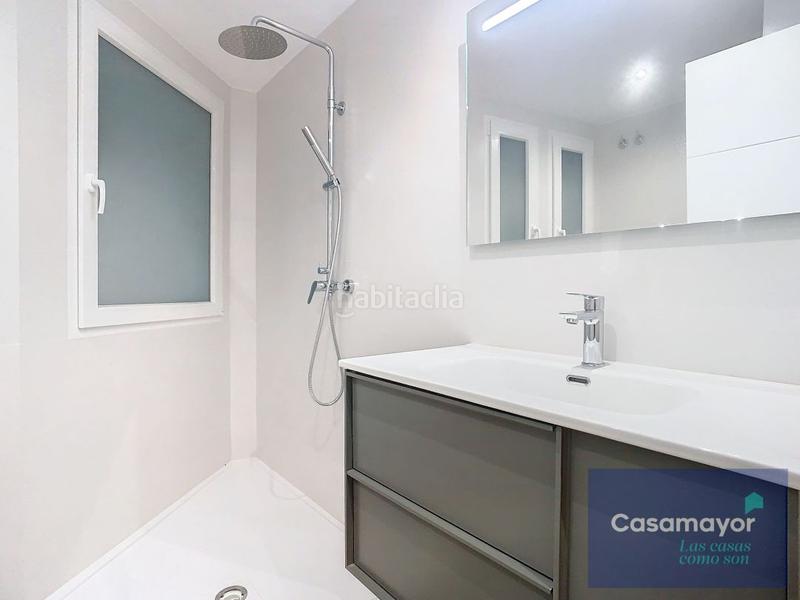 Foto 0e842f8a-3759-47d0-bb17-b7fd089a672d. Piso en venta piso en edificio emblemático en la explanada en Alicante