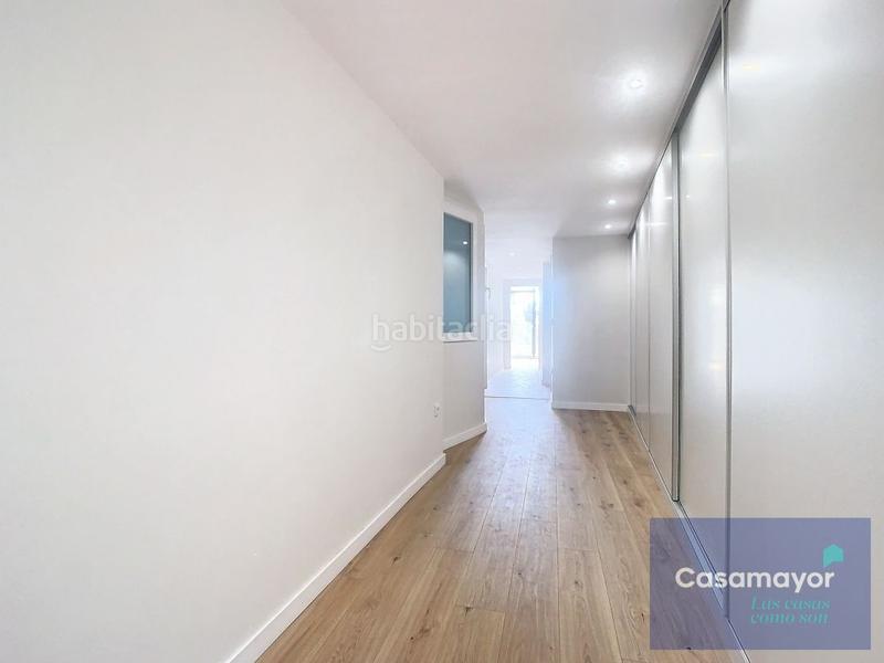 Foto 206a92ab-b23e-4f10-9dfd-e7a53a3e5b78. Piso en venta piso en edificio emblemático en la explanada en Alicante