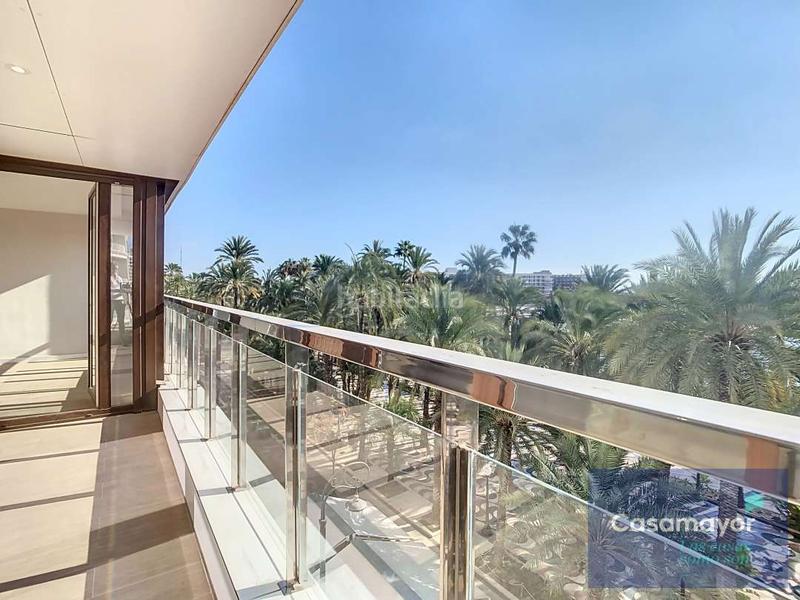 Foto 27194d26-6afb-42a6-99e9-07453888b8d5. Piso en venta piso en edificio emblemático en la explanada en Alicante