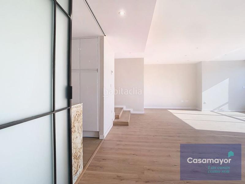 Foto 3585d833-bdda-4b0c-9db8-d00bb67b4154. Piso en venta piso en edificio emblemático en la explanada en Alicante