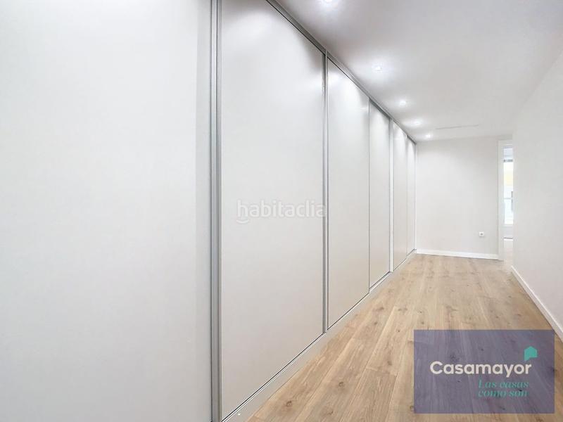 Foto 58a3e9f7-45e2-4efd-b83d-29c34426985a. Piso en venta piso en edificio emblemático en la explanada en Alicante