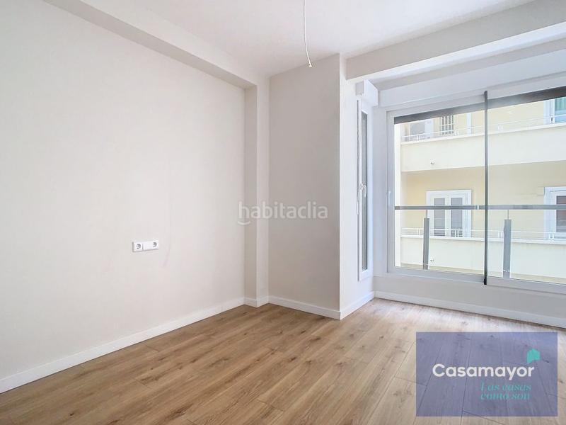 Foto 6227c815-10b3-4762-b7a1-98576d74f29d. Piso en venta piso en edificio emblemático en la explanada en Alicante