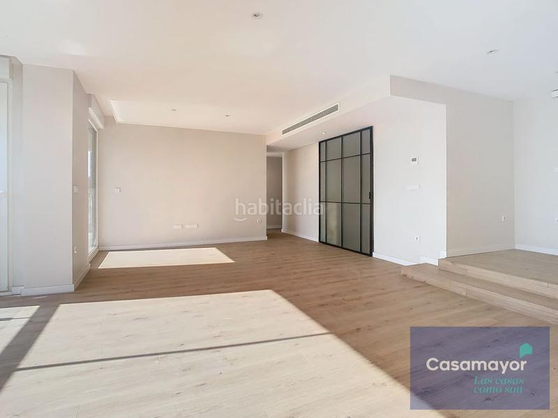 Foto a7cd3ff0-de32-4e1a-9082-61bbb6b186c0. Piso en venta piso en edificio emblemático en la explanada en Alicante