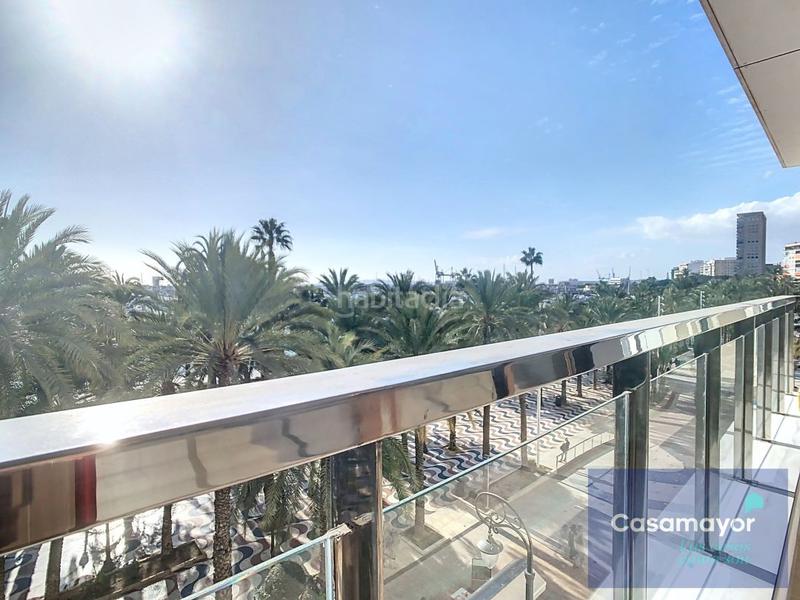 Foto ccd486c0-aa95-4df7-912c-6f55b2e5c53c. Piso en venta piso en edificio emblemático en la explanada en Alicante