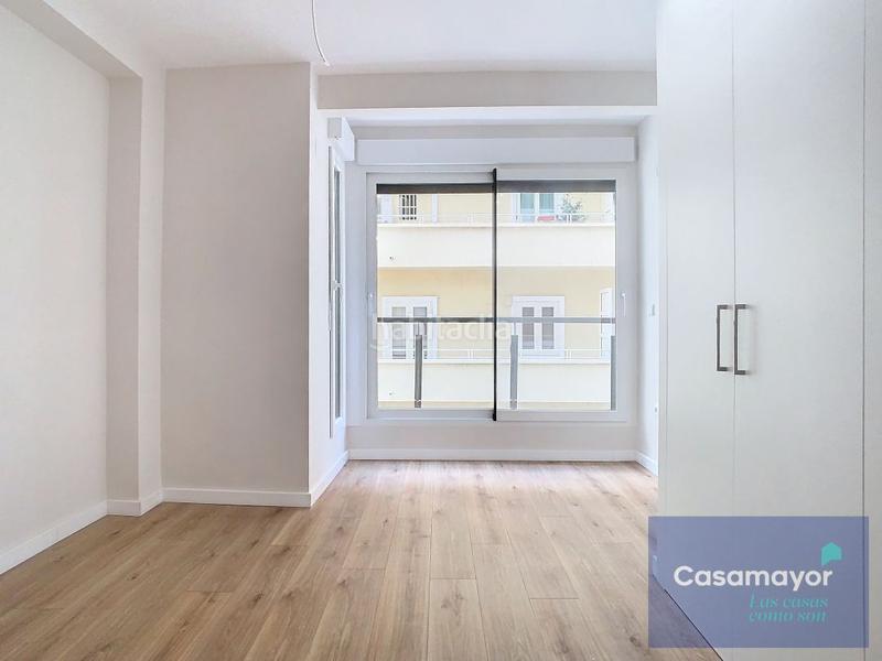 Foto d1470233-c29a-41d7-b2f3-04af7879d923. Piso en venta piso en edificio emblemático en la explanada en Alicante