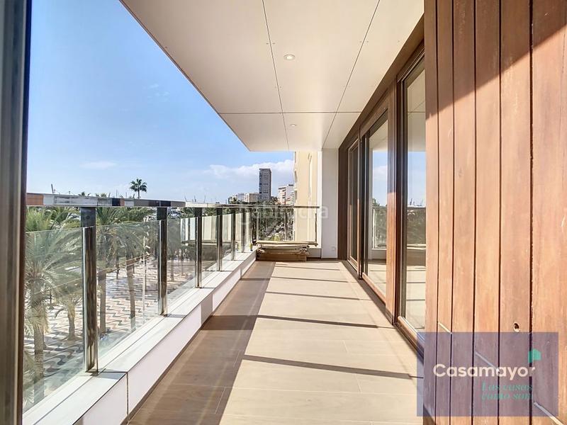 Foto e292d290-5b09-4bfa-8f96-a5b05b2da99b. Piso en venta piso en edificio emblemático en la explanada en Alicante