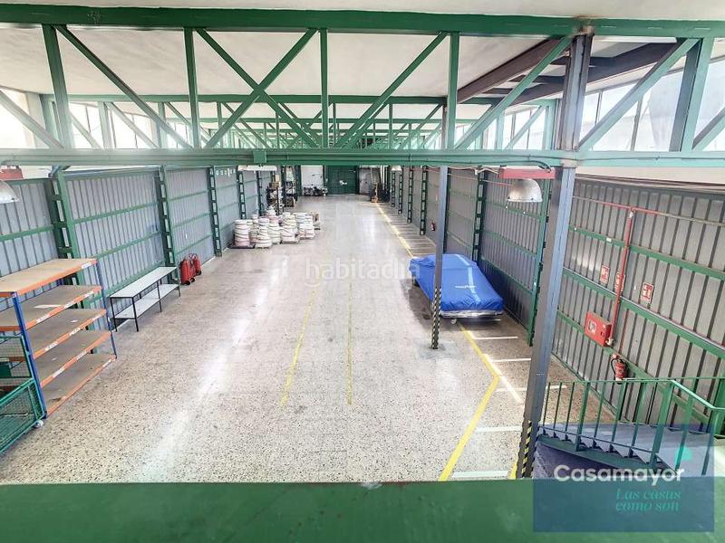 Foto 09a766ac-db73-40ce-9939-9444d33f5502. Alquiler nave industrial  en alquiler y venta, en dos alturas, con entreplanta para uso oficinas, muy luminosa, ubicada en polígono dentro d en Alicante