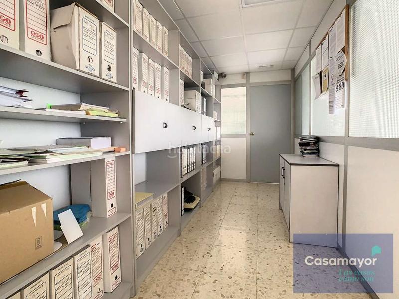 Foto 4e8da82a-e8d3-40ed-817e-9585415abb7a. Alquiler nave industrial  en alquiler y venta, en dos alturas, con entreplanta para uso oficinas, muy luminosa, ubicada en polígono dentro d en Alicante