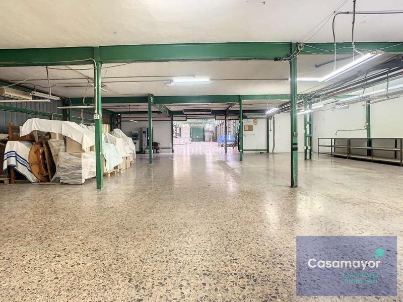 Foto 5257fede-2788-4dc5-a1c2-7addbc19ce26. Alquiler nave industrial  en alquiler y venta, en dos alturas, con entreplanta para uso oficinas, muy luminosa, ubicada en polígono dentro d en Alicante