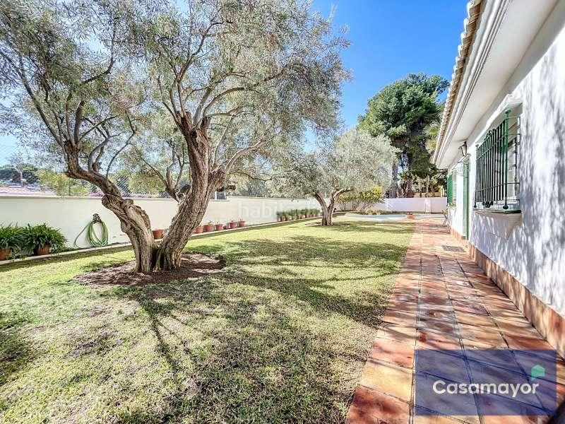 Foto 1698ac3c-4c08-4b37-8415-ca9529b1233d. Xalet amb calefacció aparcament piscina a Vistahermosa Alicante