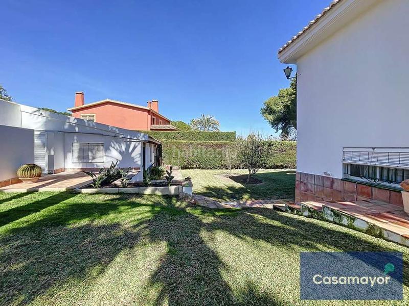 Foto 2ea144a2-ff7f-4a03-a06f-6ead05060f72. Xalet amb calefacció aparcament piscina a Vistahermosa Alicante