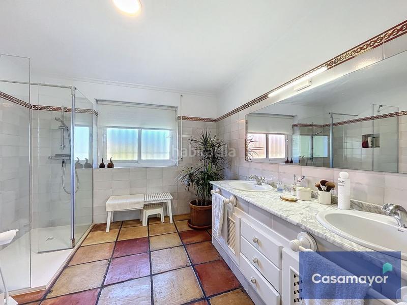 Foto 6b099c1b-b55a-4d39-96fd-ccadd64e4408. Xalet amb calefacció aparcament piscina a Vistahermosa Alicante