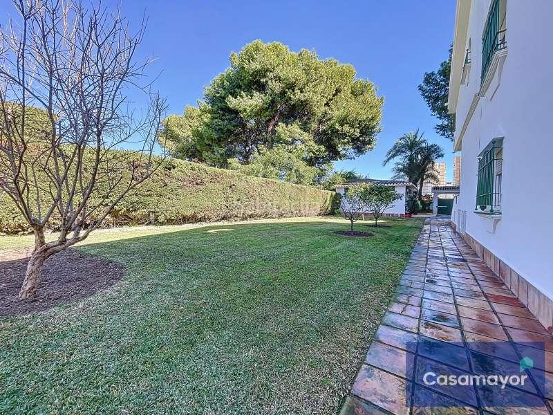 Foto af9b995e-89ba-4d5d-b8fd-61b94e604aa6. Xalet amb calefacció aparcament piscina a Vistahermosa Alicante