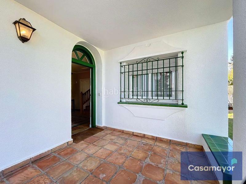 Foto bd5aed7c-5c63-45cc-b7fc-7689356539cb. Xalet amb calefacció aparcament piscina a Vistahermosa Alicante