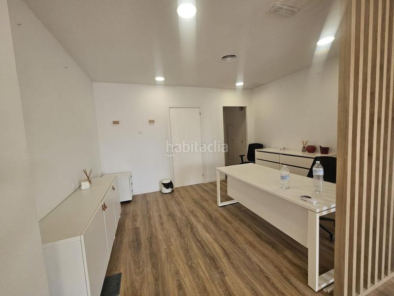 Foto 90b958cc-7f92-49d3-99a5-6df667ebc2de. Alquiler local comercial próxima disponibilidad local comercial en alquiler en pau 1 en Alicante