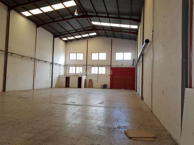 Foto d1d5e3d3-6e24-4c65-9587-a13c8a0b2b6e. Rent industrial building in Torrellano Elche / Elx