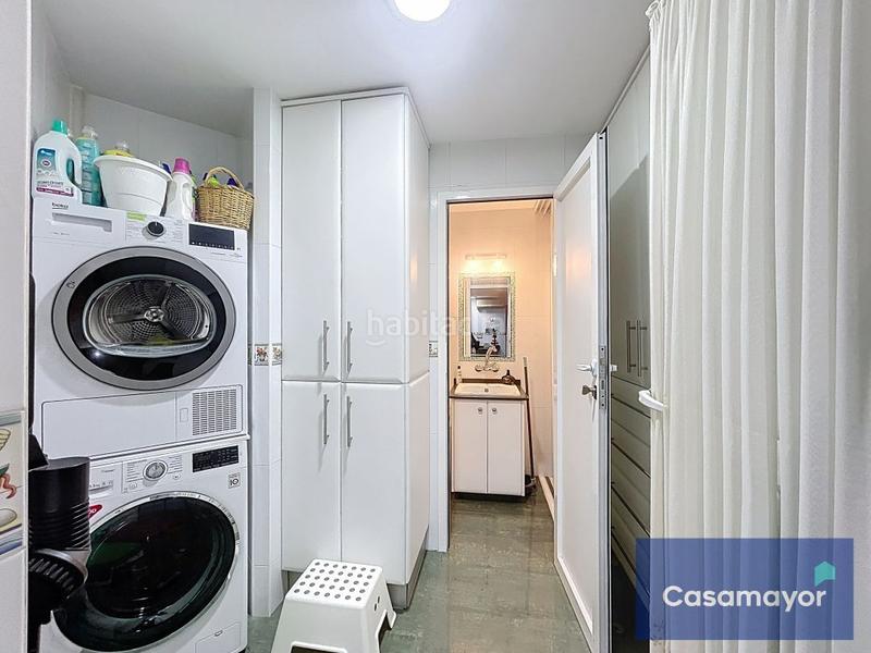 Foto 2f1bd748-c69b-4812-9252-de990ffa3645. Pis amb calefacció a Casco Antiguo - Sta. Cruz - Ayuntamiento Alicante