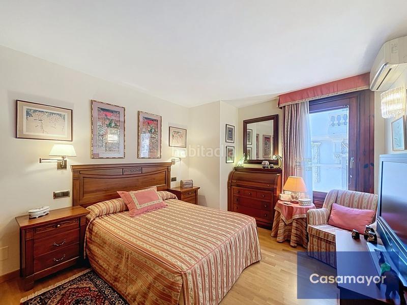 Foto 6e1d0e8f-06c6-4c47-a94b-b7aece2cf243. Pis amb calefacció a Casco Antiguo - Sta. Cruz - Ayuntamiento Alicante