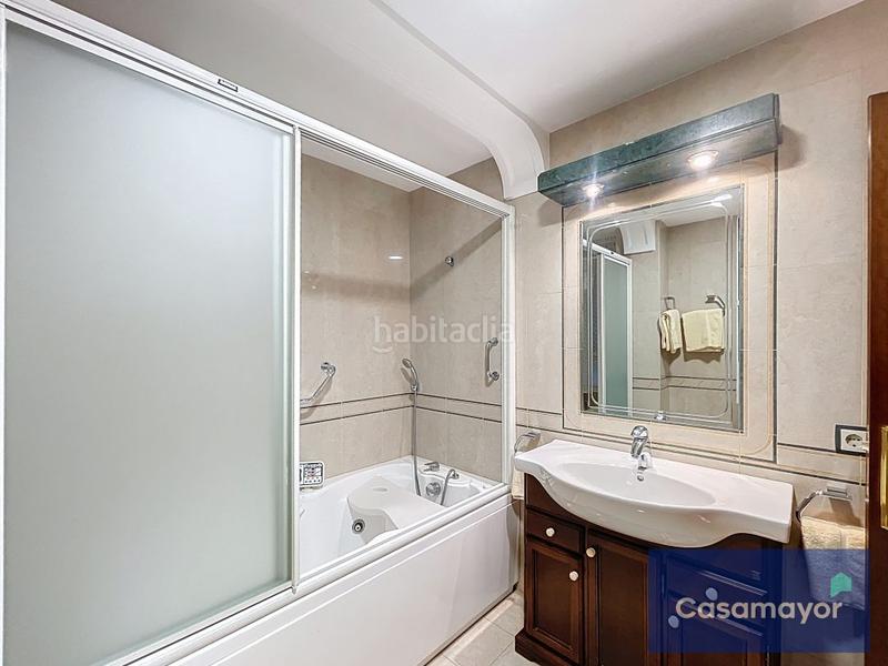 Foto bd32799a-dcdb-4a3b-89ba-1b3100b7a5ab. Pis amb calefacció a Casco Antiguo - Sta. Cruz - Ayuntamiento Alicante