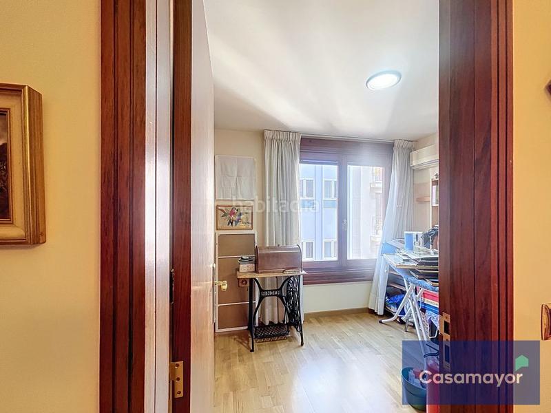 Foto c5cf15b9-271a-4f79-a24d-fe9c3b67b6e5. Pis amb calefacció a Casco Antiguo - Sta. Cruz - Ayuntamiento Alicante