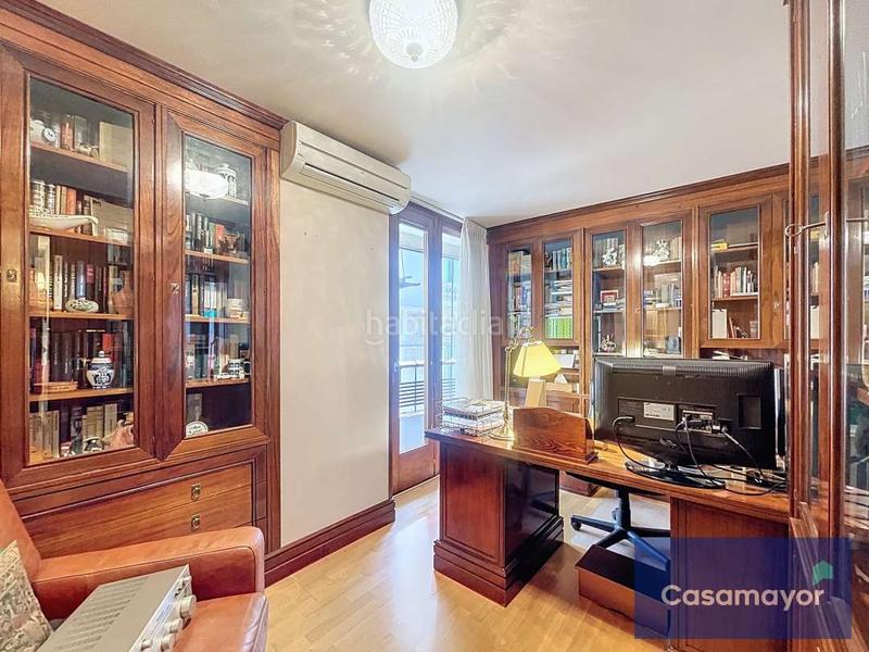 Foto f32b4021-a0e1-4f6a-bb89-70aad973f951. Pis amb calefacció a Casco Antiguo - Sta. Cruz - Ayuntamiento Alicante